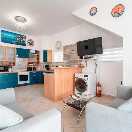 Mediterranean Retreat האראקי