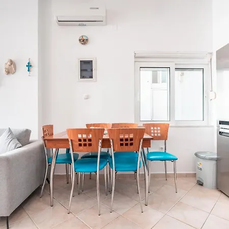 Mediterranean Retreat בית נופש